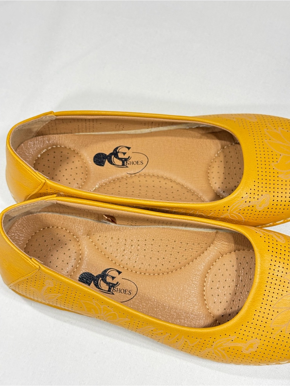 Good Choice Shoes Women's Yellow Perforated Slip-On Flats